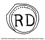 Illustration of a wine bottle seal with initials RD inside a partially beaded border, 30 mm diameter, from 18PR705.